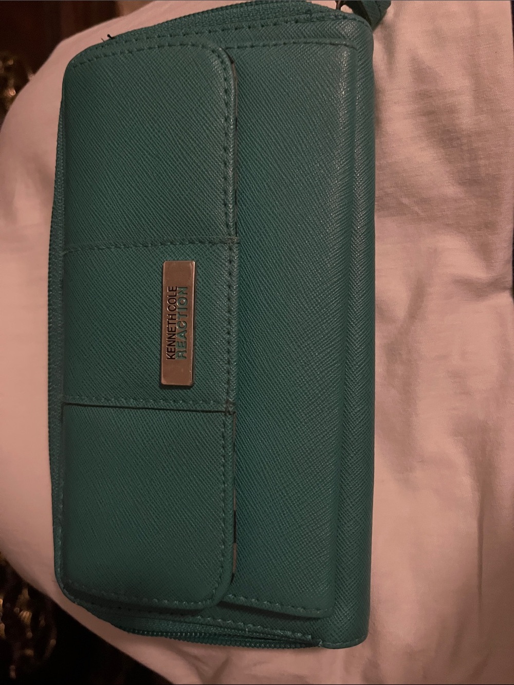 Kenneth Cole Reaction Teal Saffiano Crossbody Wallet